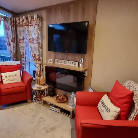 Kimadalyn Villa Forfar Bagian luar foto