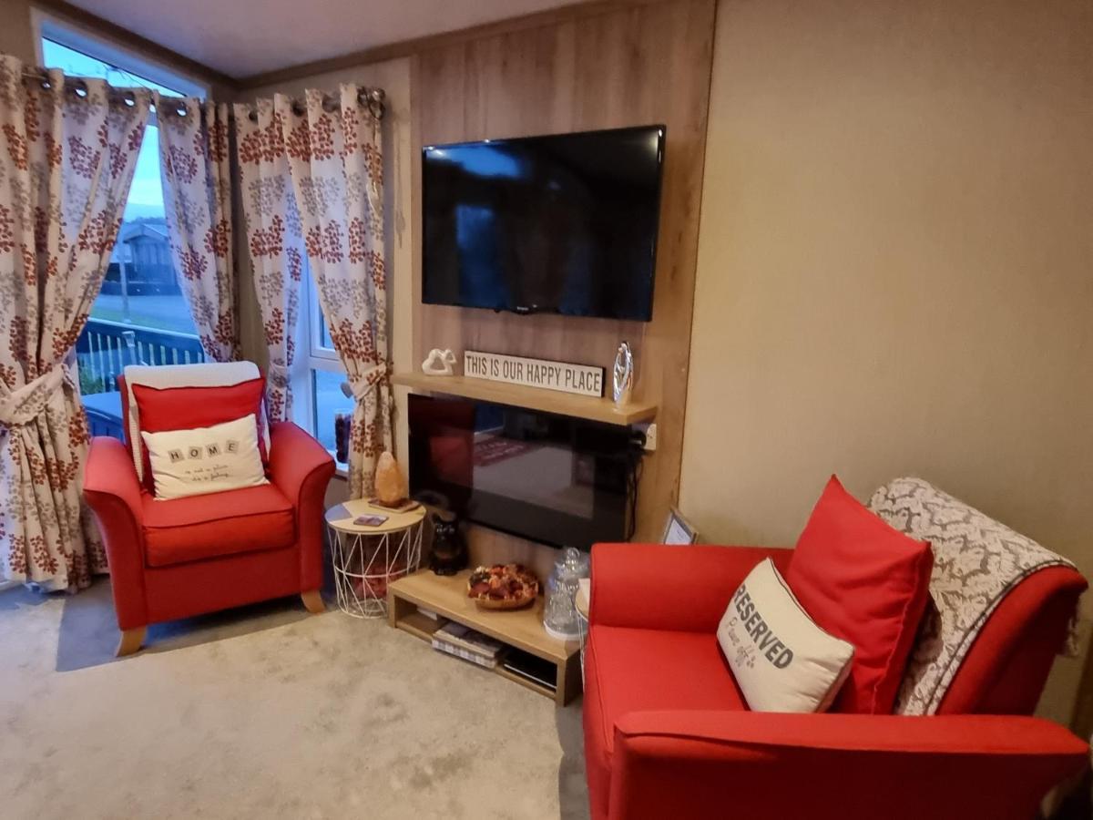Kimadalyn Villa Forfar Bagian luar foto